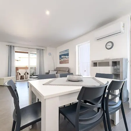 Baricevic - Two Bedroom With Balcony * Abbazia