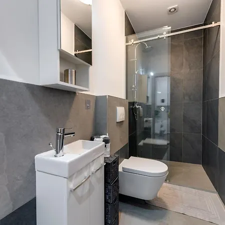 Baricevic - Two Bedroom With Balcony Apartamento