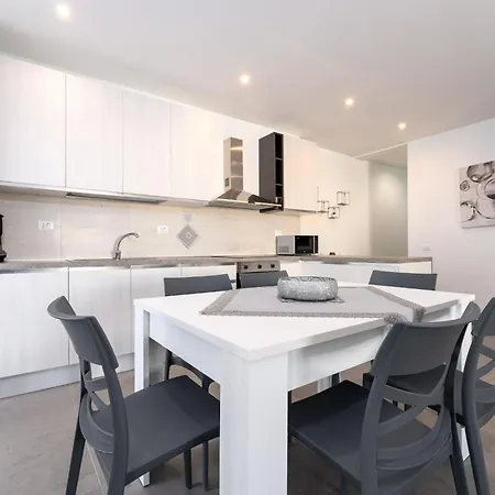 Apartamento Baricevic - Two Bedroom With Balcony