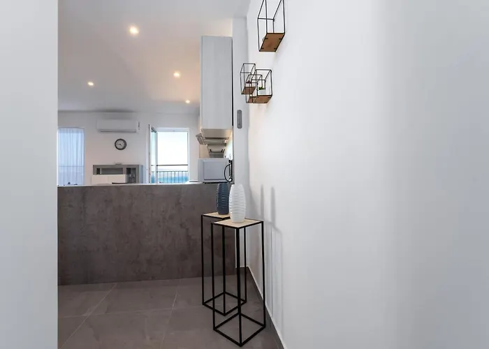 Baricevic - Two Bedroom With Balcony Opatija