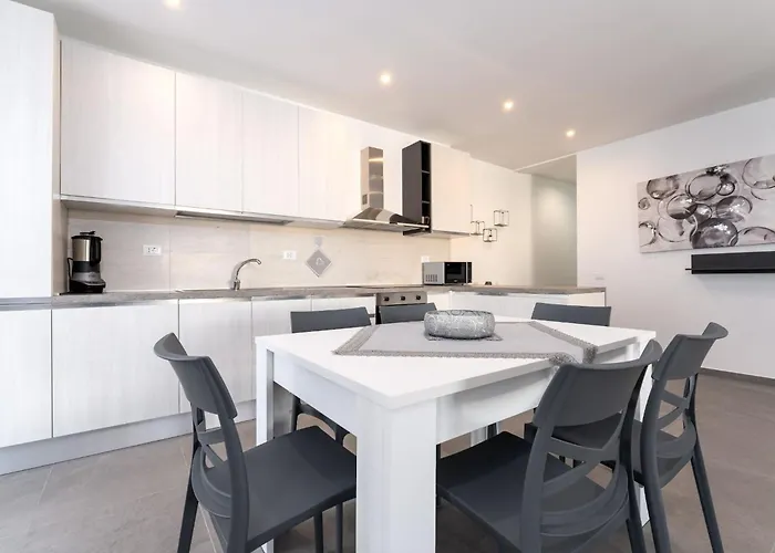 Apartman Baricevic - Two Bedroom With Balcony